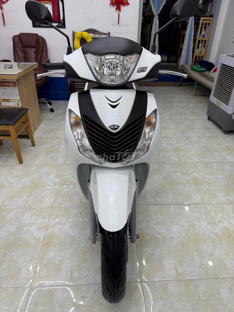Фото 2: Honda SH 150 Nhập Ý 2011 Trắng