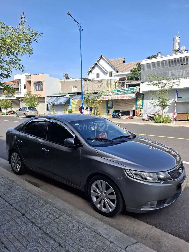 Kia Forte 2011 Автомат Серый Полная комплектация