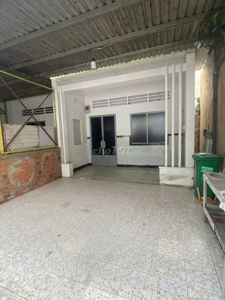 Аренда дома целиком в Чыонг Тхо 70м², 2 спальни, 2 санузла, переулок для автомобилей, 8 млн