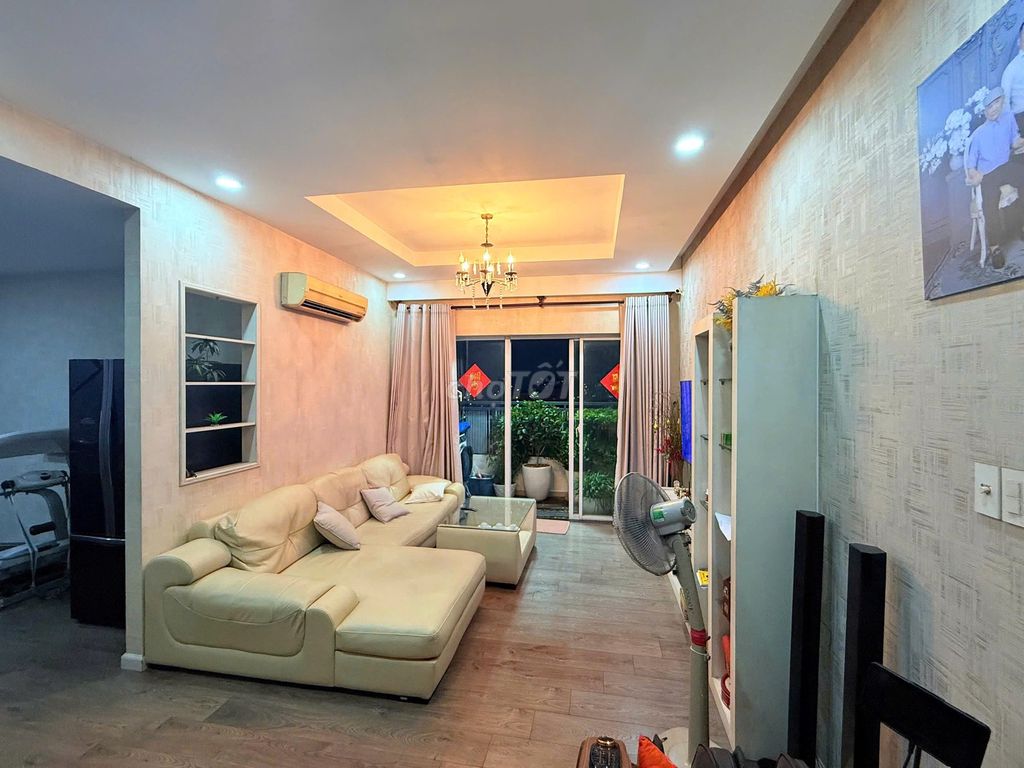 Сдам квартиру Sao Mai, район 5, площадь: 90 м², 2 спальни, 13,5 млн/мес