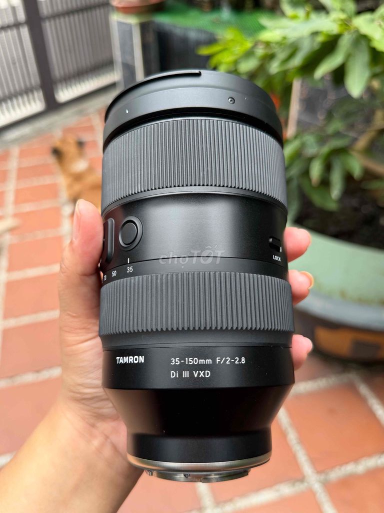 Объектив Tamron 35-150mm F/2-2.8 Sony FE черный