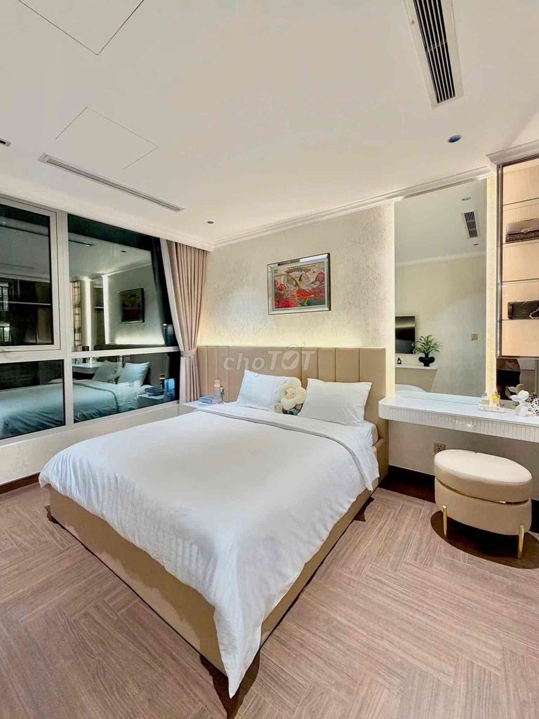 Фото 2: Сдается 2-комнатная квартира 83 м² с полной мебелью в Vinhomes Central Park – быстрая аренда 21 млн