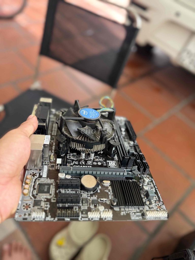 Комбо материнская плата Gigabyte H110 + процессор Intel i3 6100