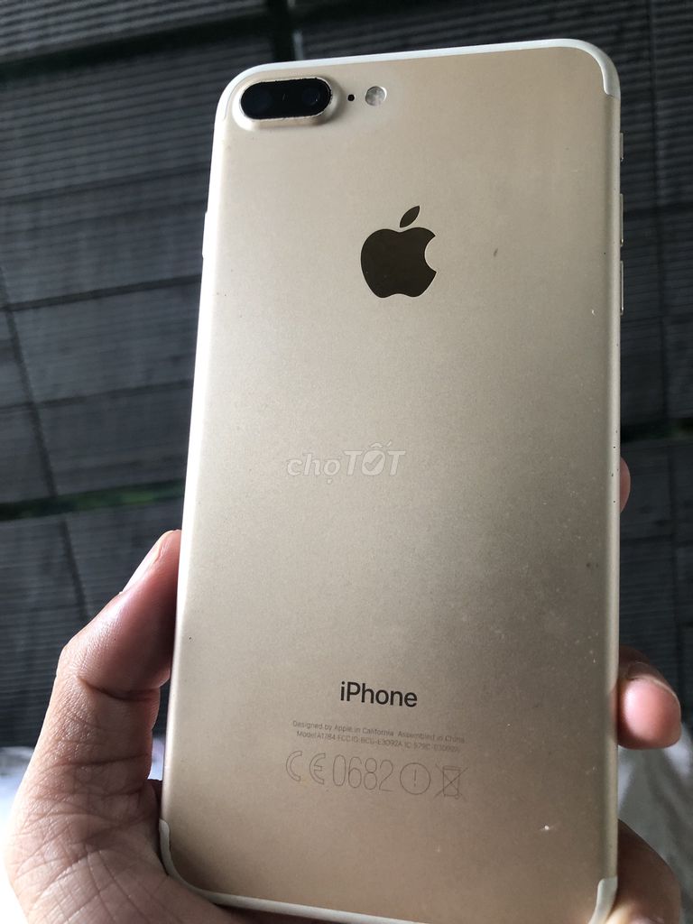 Apple iPhone 7 Plus 128G Международная версия, все функции работают