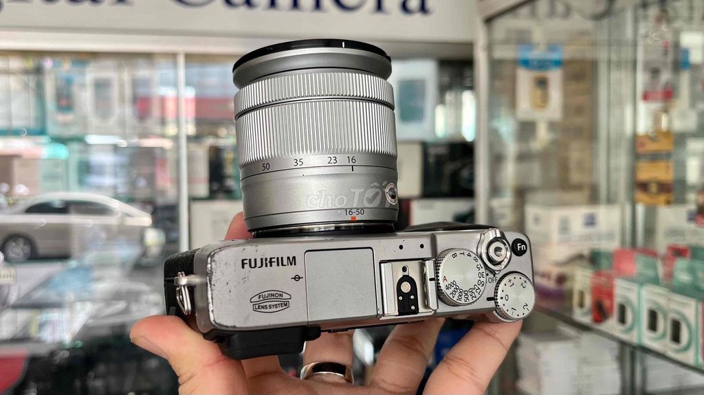 Fuji XE-1 в хорошем состоянии