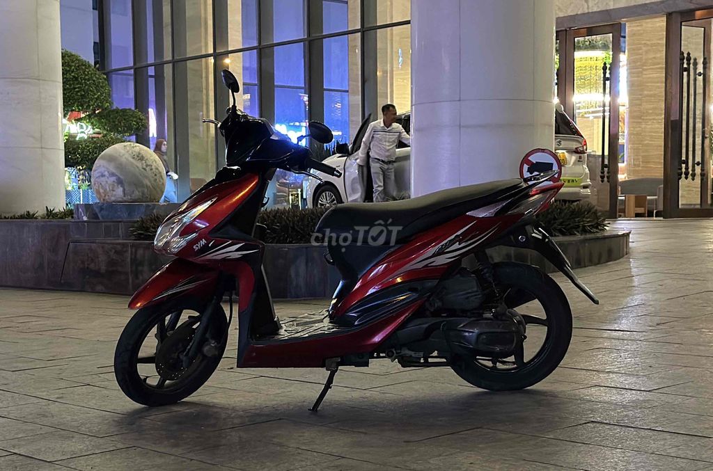 Фото 2: SYM Attila Elizabeth Đỏ