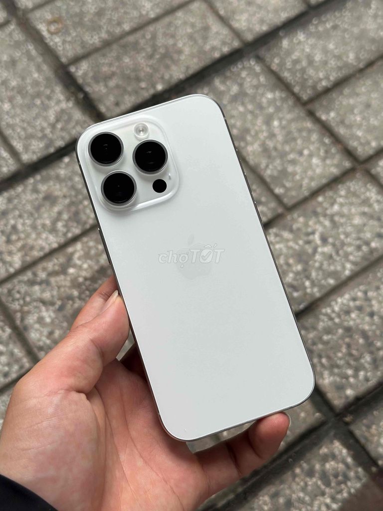Apple iPhone 16 Pro 256GB Белый как новый