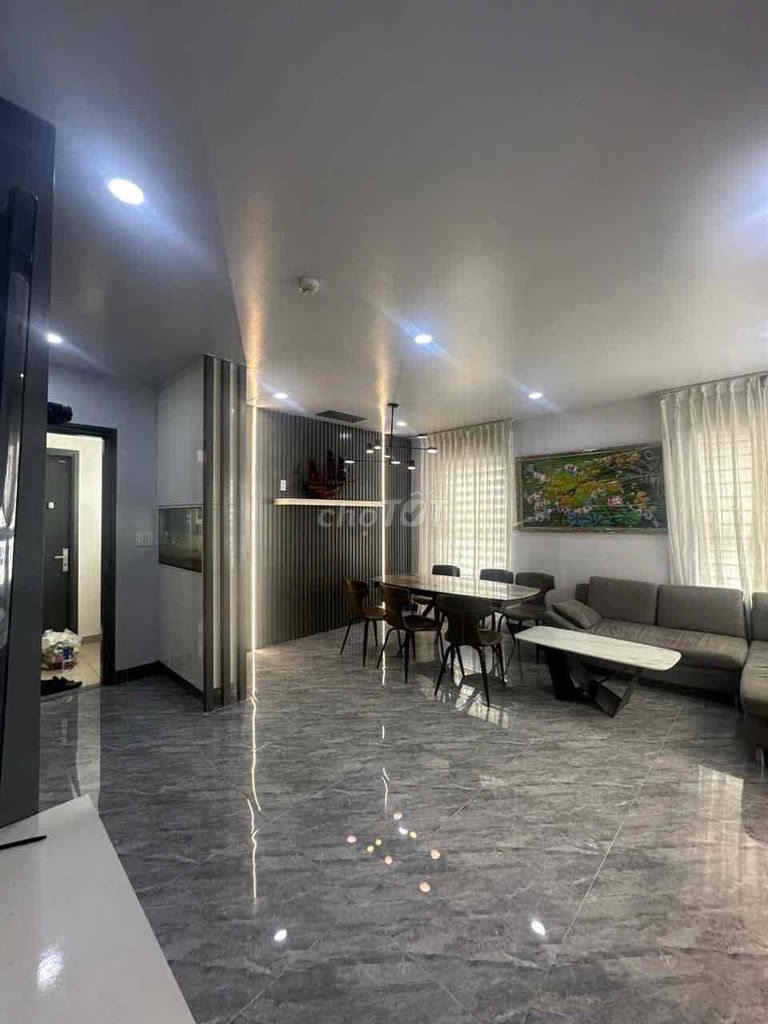 Фото 3: Сдается квартира с 3 спальнями с полной мебелью Diamond Riverside