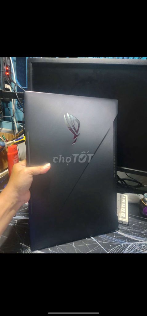 ROG Strix i7 8-го поколения 17.3 дюйма 16GB/128GB черный