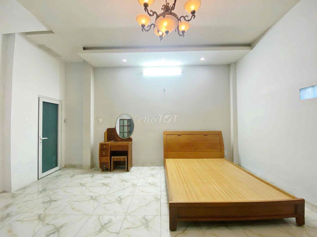 Фото 2: 🏡 БОЛЬШАЯ КОМНАТА – ПЕРВЫЙ ЭТАЖ – CHIẾN LƯỢC, BÌNH TÂN