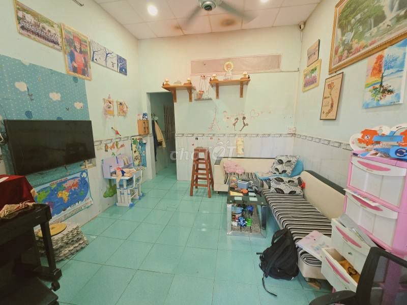 Продаётся дом 108 м², переулок для автомобилей, улица № 18, Линь Чунг, цена чуть выше 5 млрд