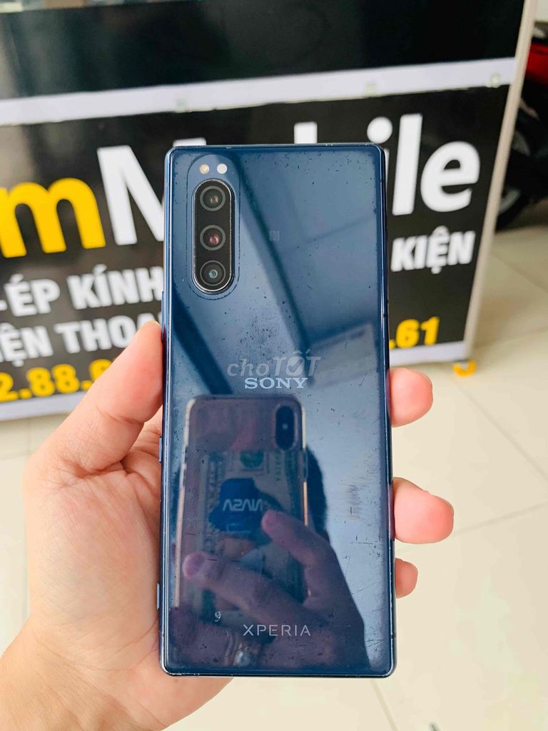 Продам Sony с чипом Snapdragon 855, недорого, рабочий