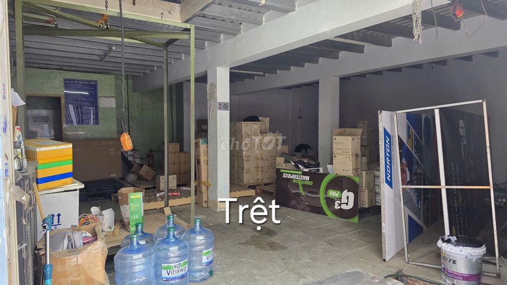 Фото 2: Сдается небольшой склад 75 м² с одним этажом рядом с перекрестком Бай Хьен, улица Чыонг Тинь, район Танбинь
