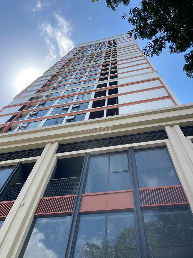 Фото 2: Квартира Sun Ponte, 2 спальни, есть бассейн. В 200 метрах от моста Дракона