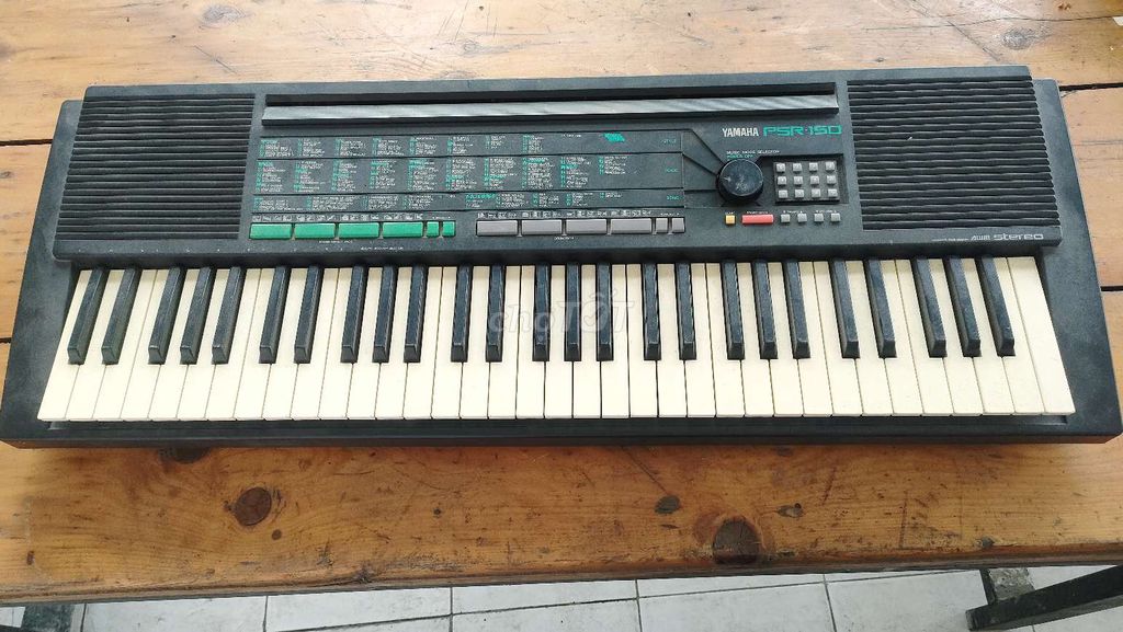 Орган Yamaha PSR-150 черный, простой в использовании
