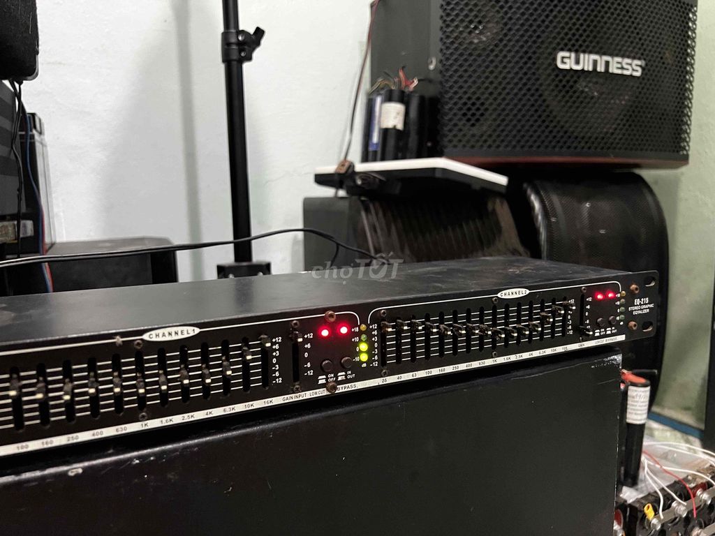 Фильтр dbx EQ-215