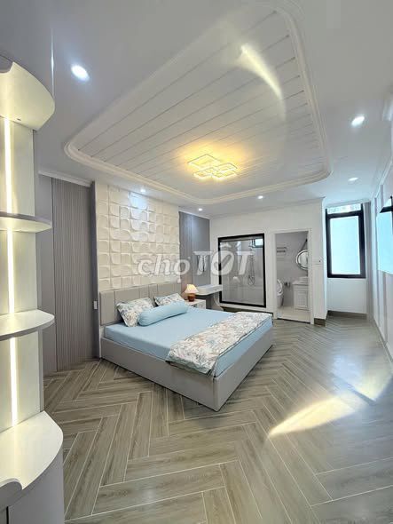 Фото 2: Продажа дома 92м², улица Май Хоа Тхон, район 2, Далат, 5 спален, лифт
