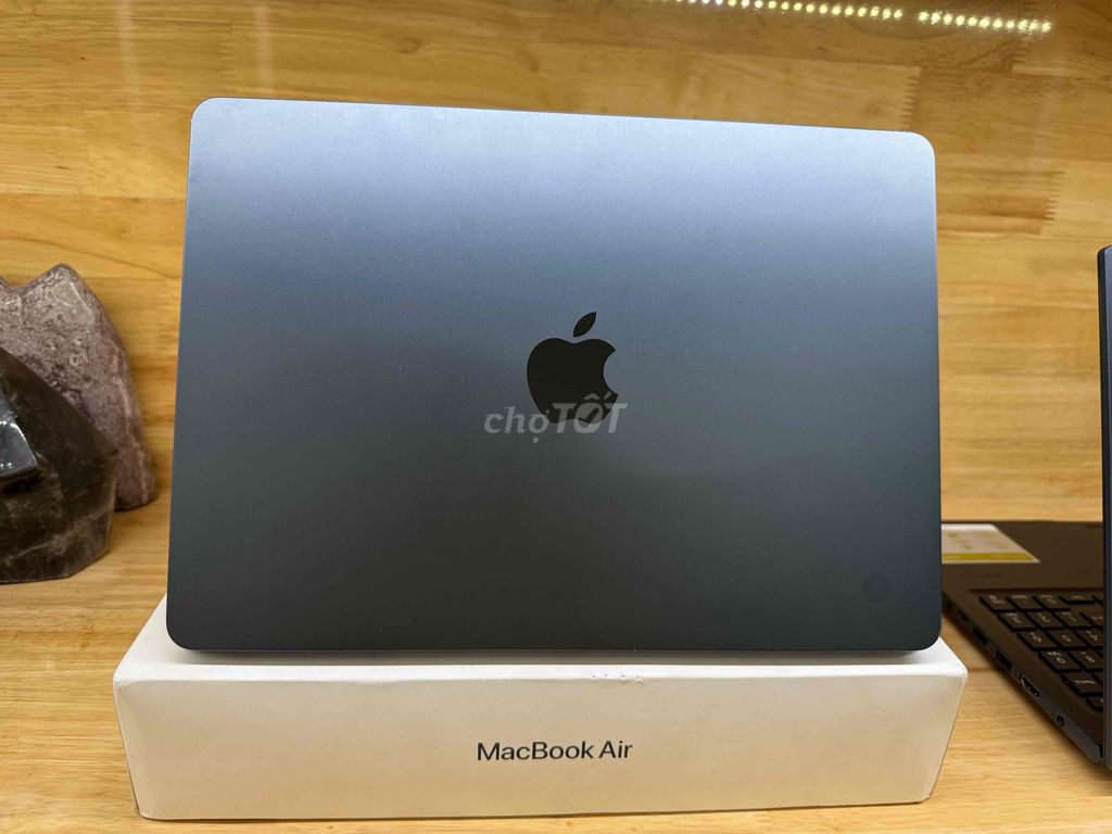 Apple Macbook Air M2 8GB/256GB Midnight 98-99%
