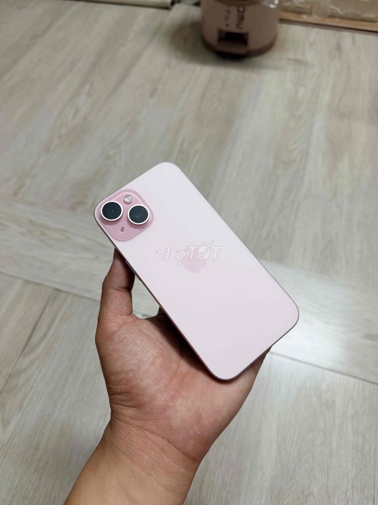 Apple iPhone 15 128GB Б/У