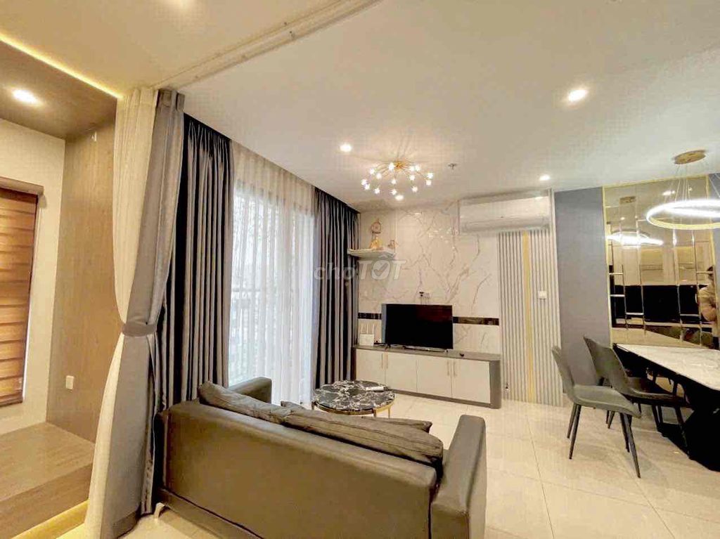 СДАЁТСЯ 2 СПАЛЬНИ/2 САНУЗЛА - VINHOMES GRAND PARK 9,5 МЛН/МЕСЯЦ