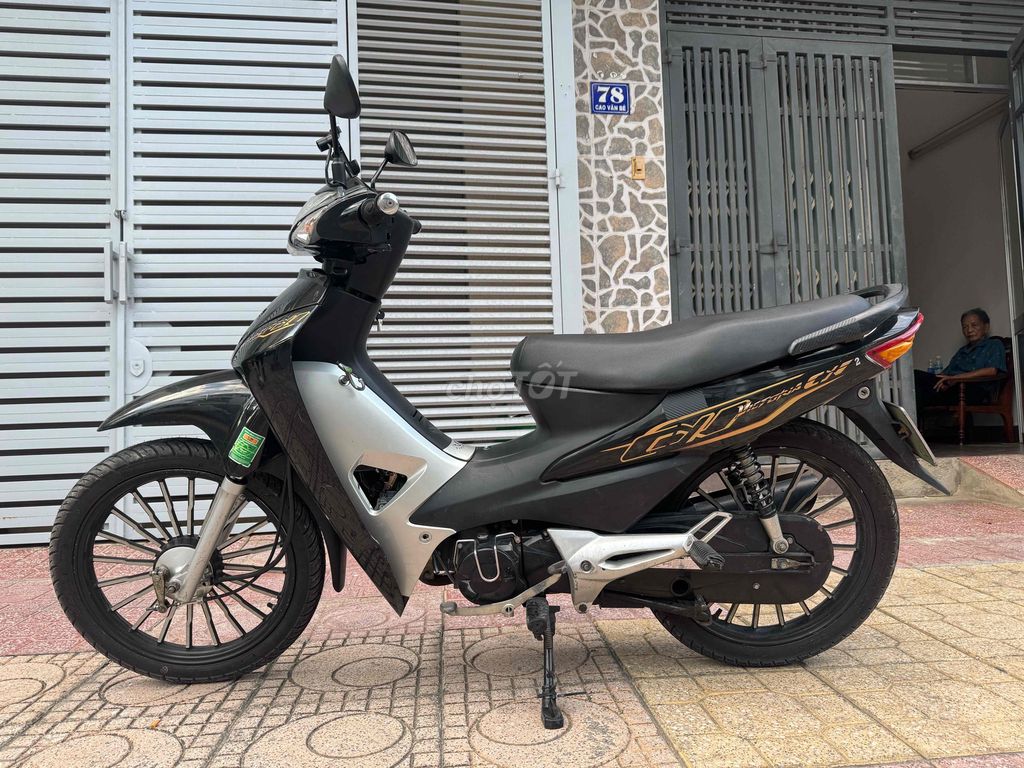 Фото 2: Victoria Wave 2022 50cc Черный
