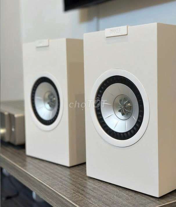 Колонки KEF Q1 META Белые Б/у