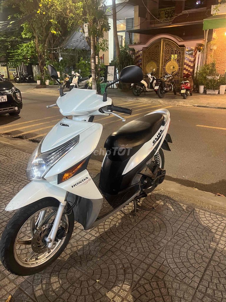 Фото 2: Honda Click nguyên rin giấy tờ đầy đủ