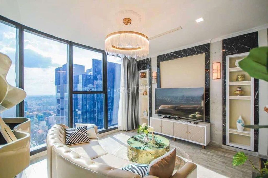 Фото 2: Срочно сдаётся квартира в районе Куан 1, Vinhomes Golden River Ba Son, тип 3 спальни