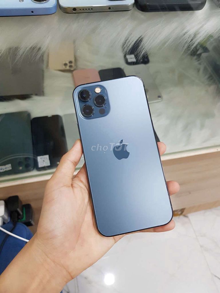 Фото 2: Apple iPhone 12 Pro 128GB синий