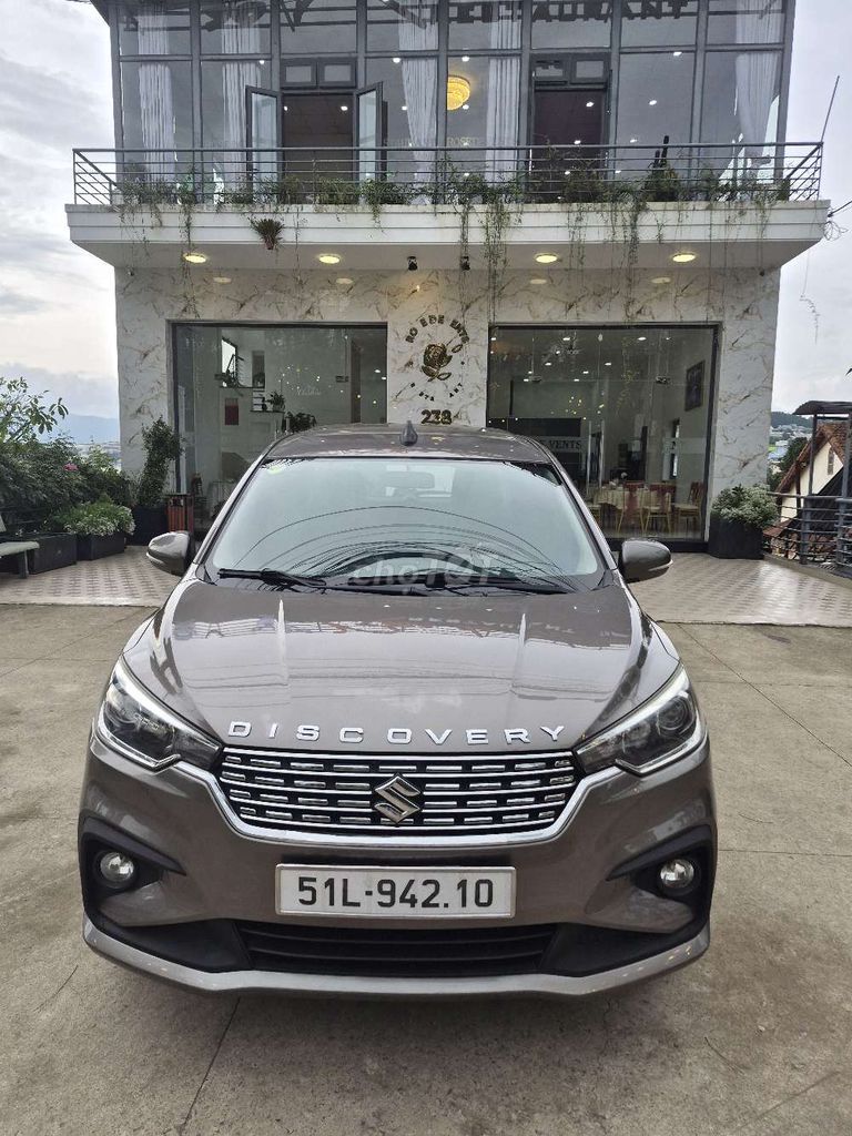 Suzuki Ertiga 7 мест, коричневый