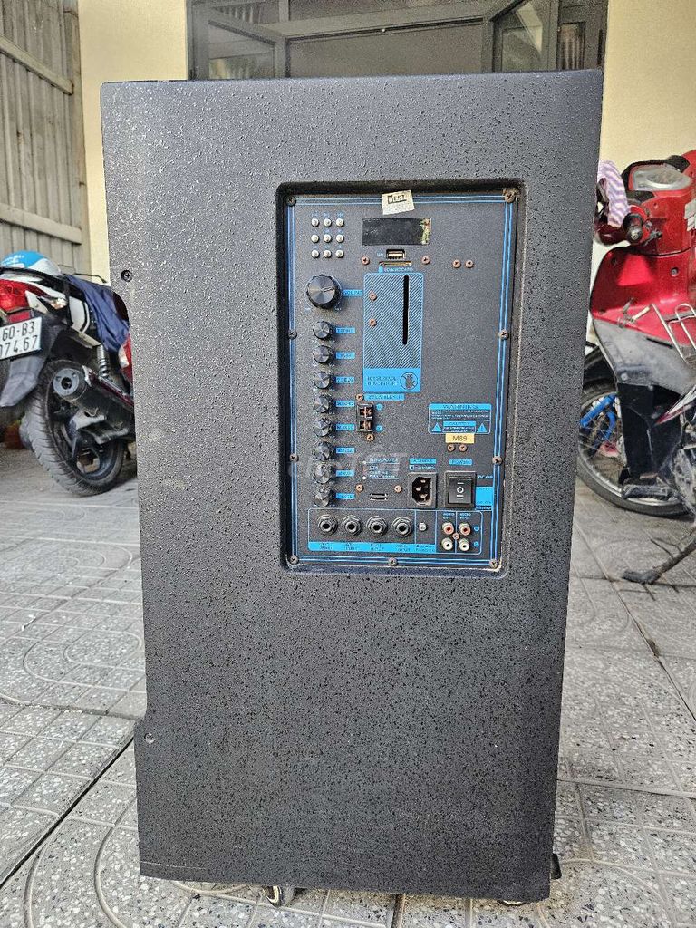 Фото 3: Колонка BEST BT 6800 Black 700W