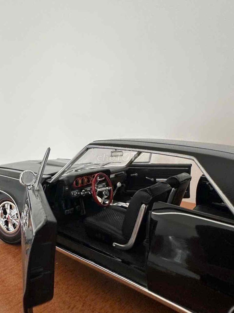 Фото 3: Модель автомобиля GTO 1968 чёрная 1/18 новая 99%