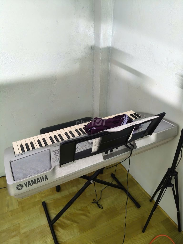 Фото 3: Орган Yamaha PSR-290 Серый для обучения