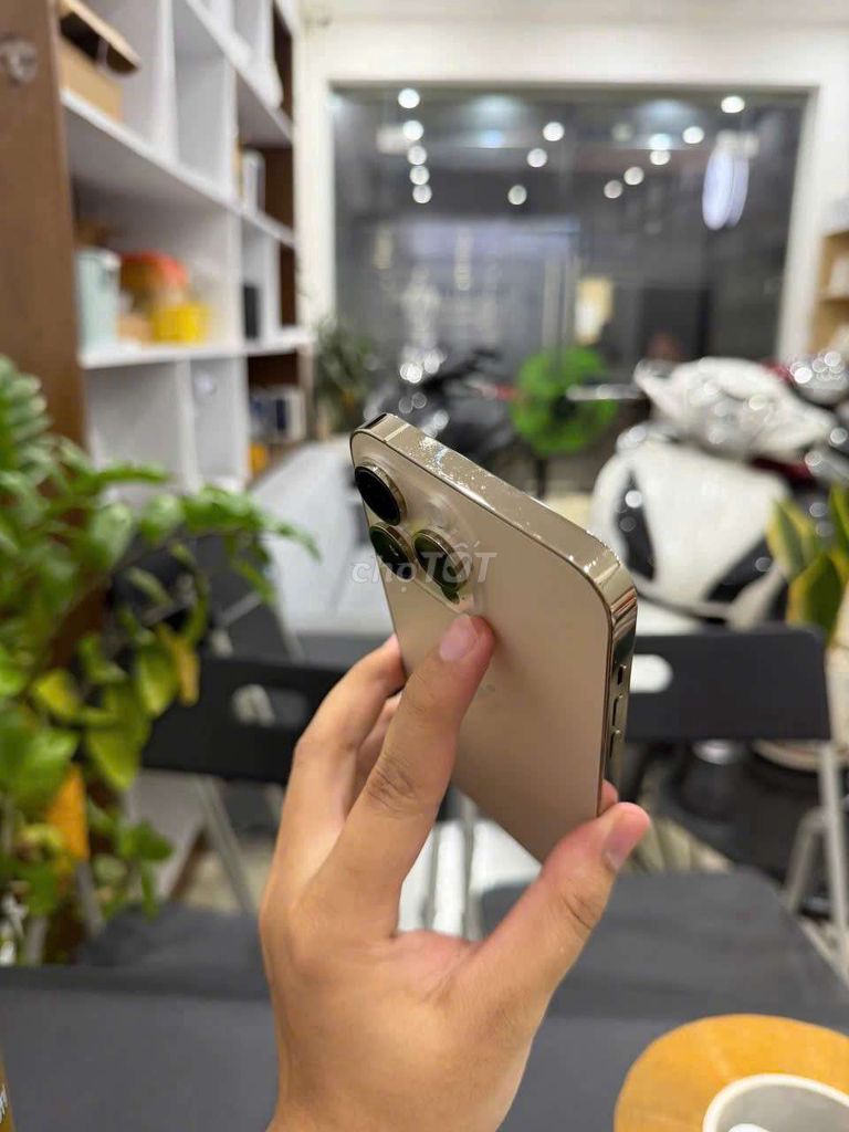 Apple iPhone 14 Pro Max 128GB Золотой
