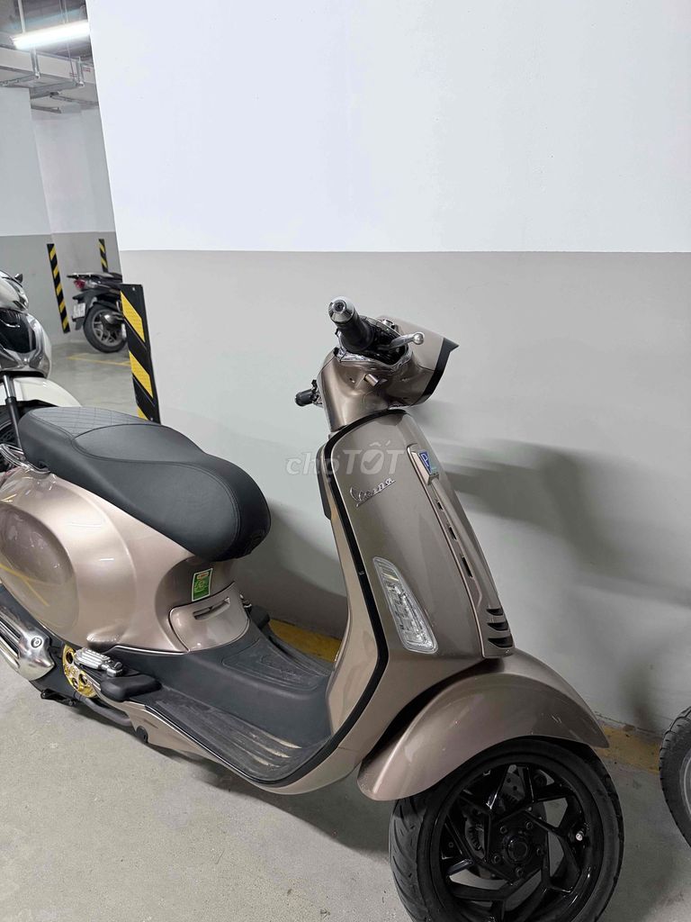 Piaggio Vespa
