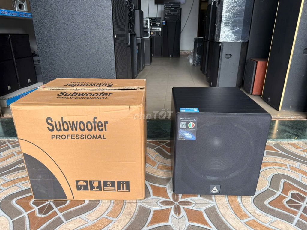 Сабвуфер AMEKAUDIO W350 Black Italy, динамик 30, качественный
