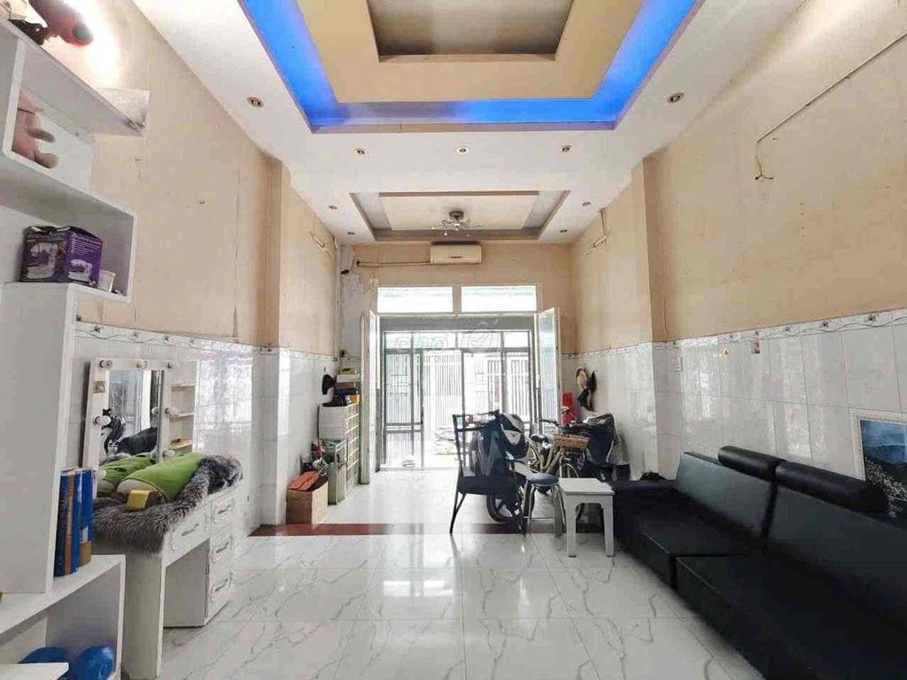 Фото 2: HXH парковка у двери – прямо у перекрёстка 4 Xã – Phan Anh, Tân Phú – 80м² – 3 этажа – 4 спальни