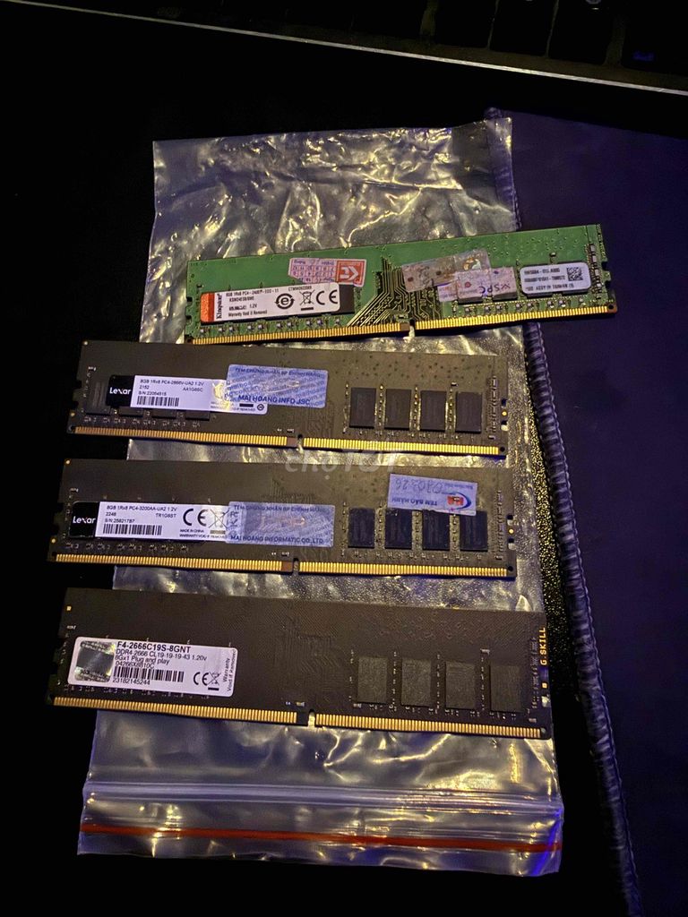 RAM DDR4 8GB 3200MHz черный б/у