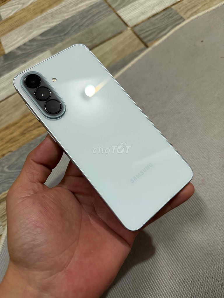 Samsung A57 8GB/128GB белый