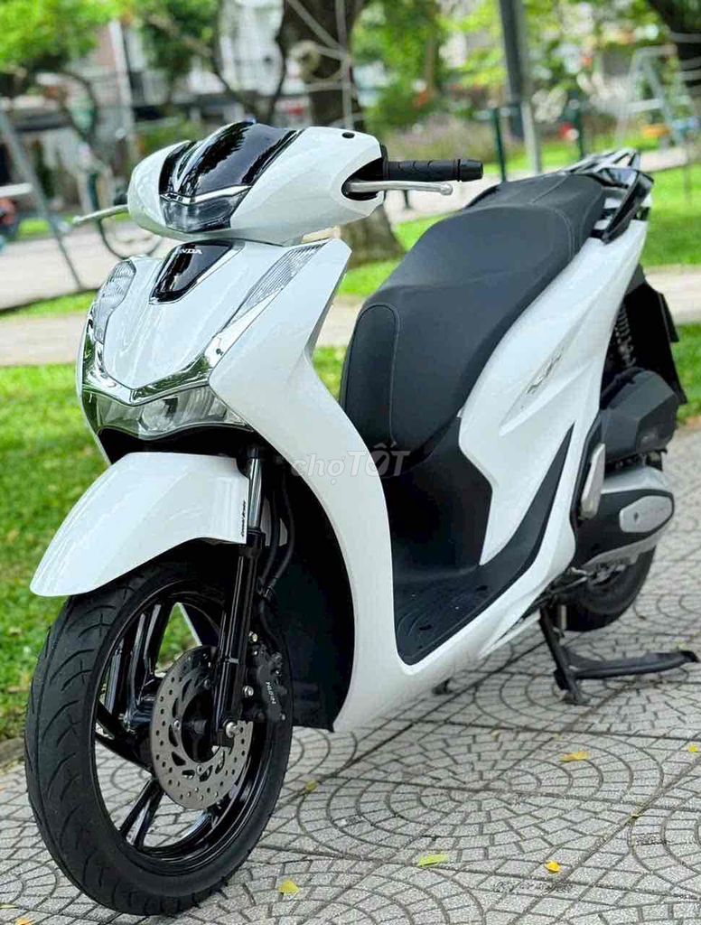 Фото 2: Honda SH 125 2022 Белый