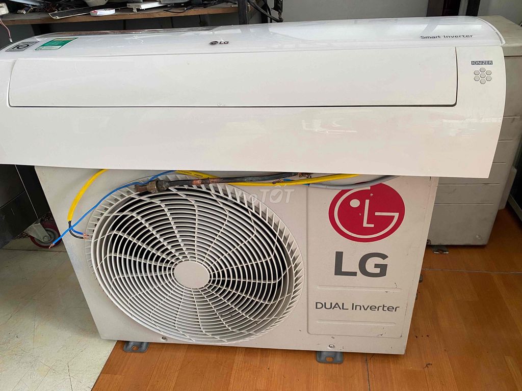 Фото 2: Кондиционер LG Inverter 1HP Белый Б/У