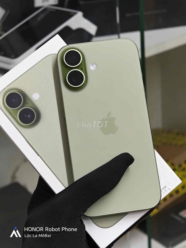 Apple iPhone 17 256GB Зеленый, б/у