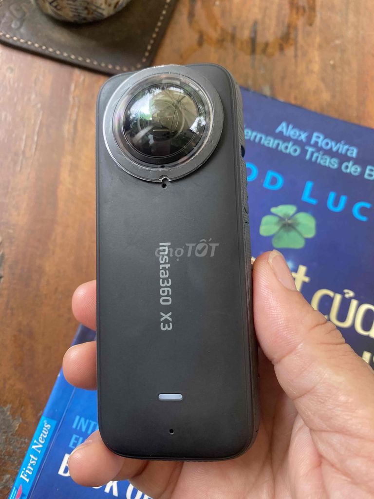 Фото 2: Камера Insta360 X3 Черная, съемка 360 градусов