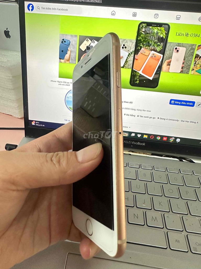 Фото 2: Apple iPhone 8 64GB розовое золото как новый