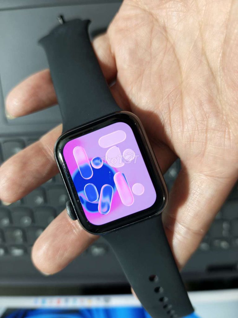 Apple Watch Series 6 40mm Черный GPS