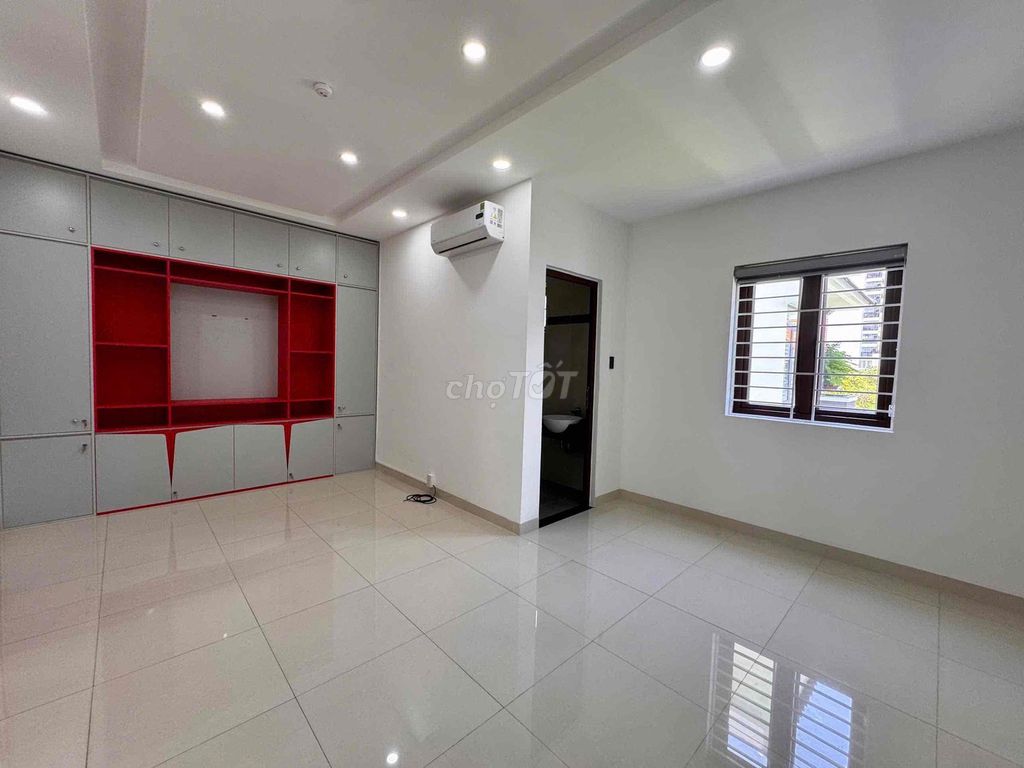 Фото 3: Bán Nhà Mặt Tiền Bữu Đoá Phước Long Hướng Đông Nam Đường 18m Ngang 6,5