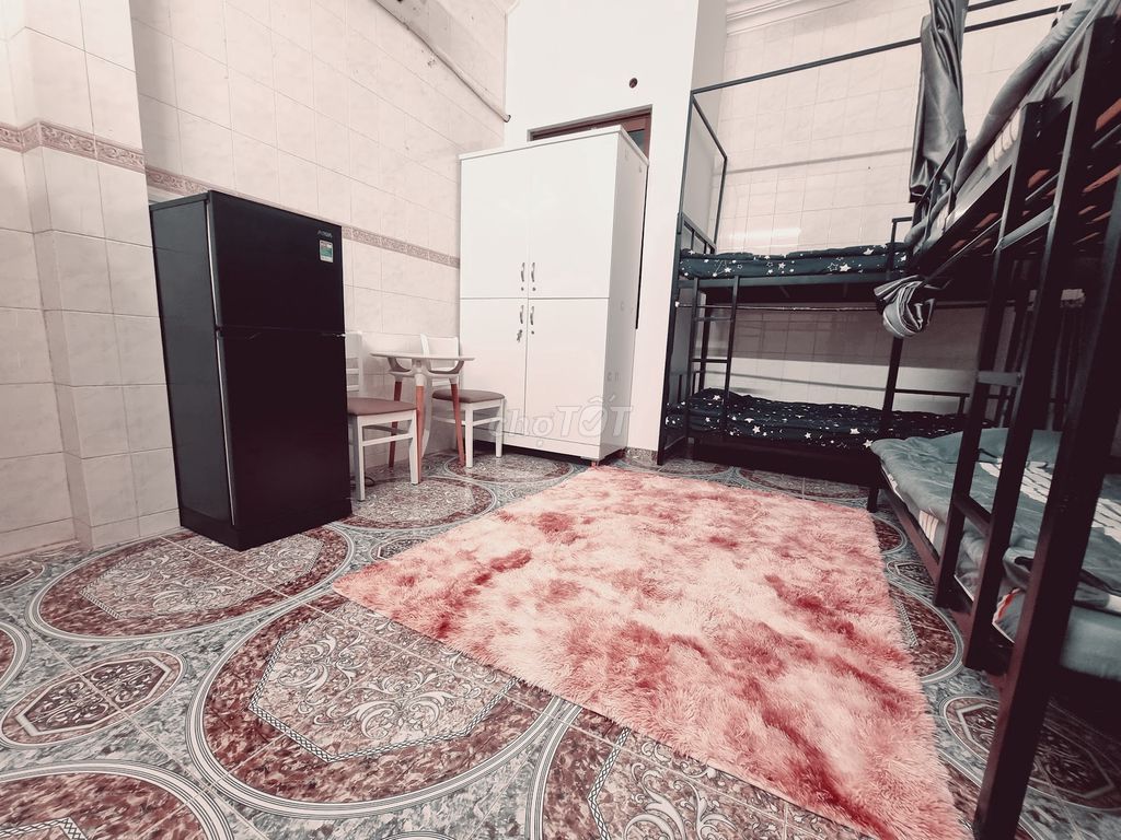 Фото 3: Собственник — премиум-койко-место, 4 человека в комнате — отдельный санузел