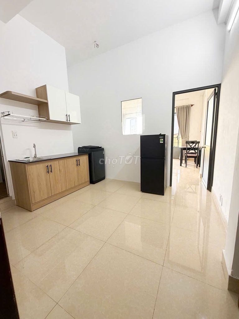 Фото 3: Новая комната с балконом 50м², полностью меблирована, район Байхьен рядом с 10-м округом