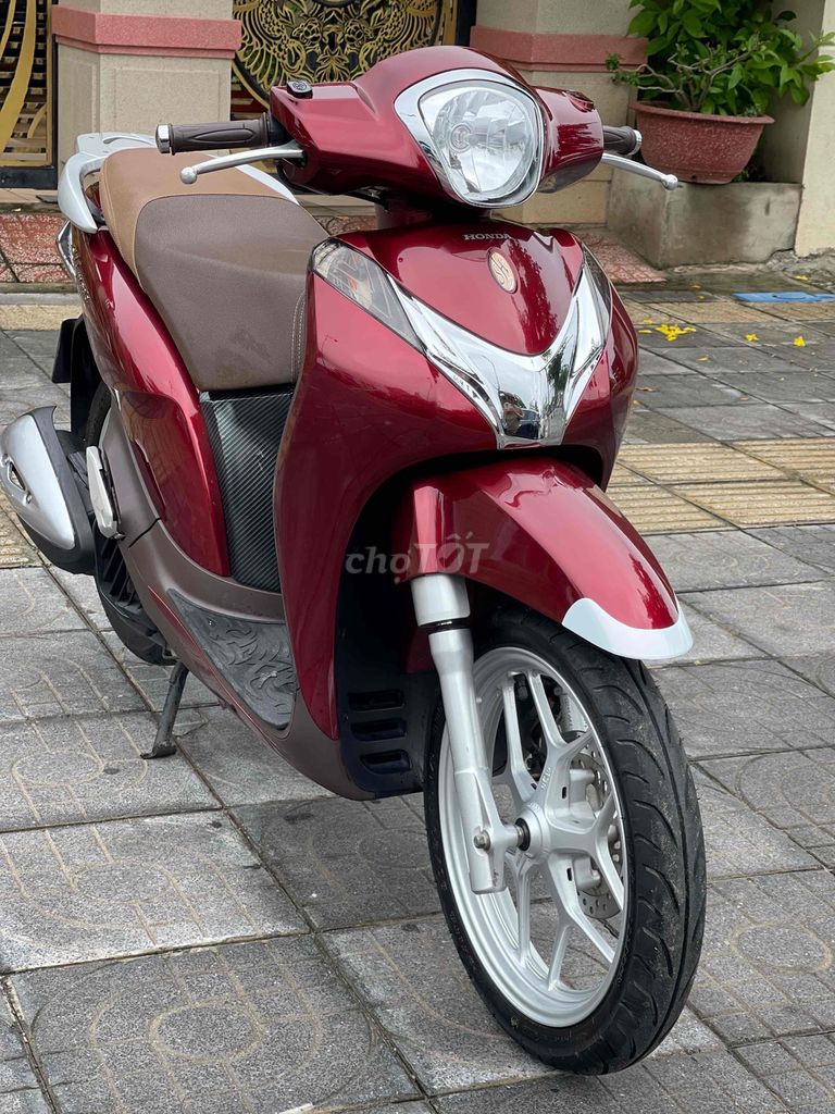 Honda SH Mode 2019 красный 26000 км