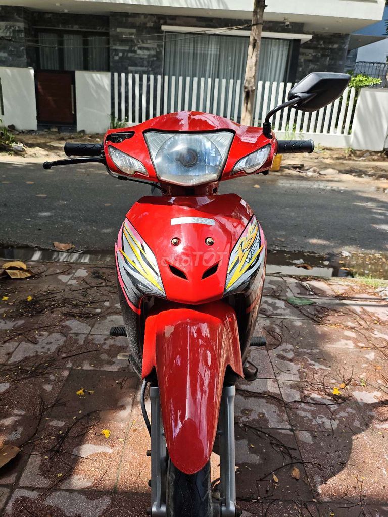 Фото 3: Honda Wave RS работает тихо, все функции в наличии